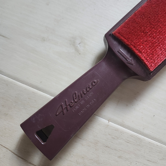 Pet Hair Removal Brush - Picture 3 of 3